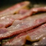 A fundamntal step in treatment of fatty liver is a change in eating habits, reducing caloric foods and fat excess